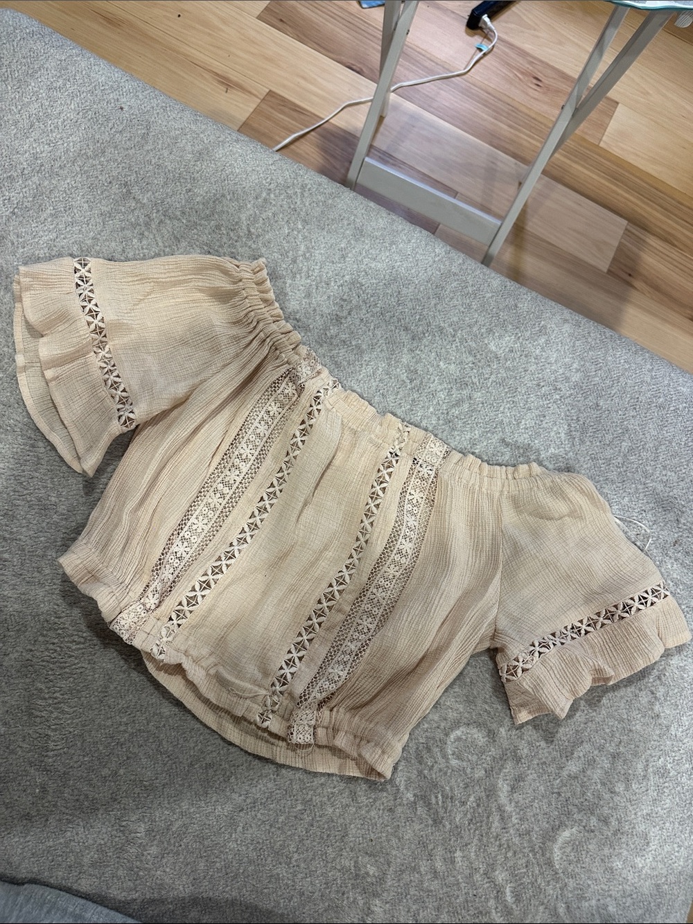 Love Tree Cream Off-Shoulder Lace Panel Crop Top